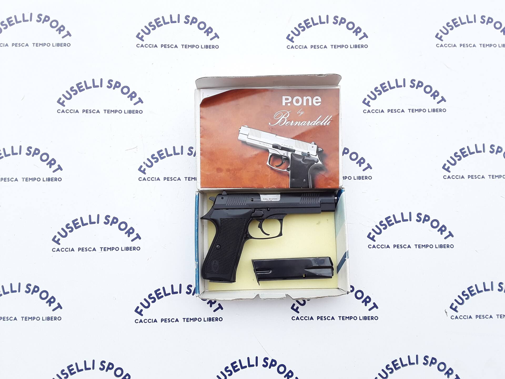 Pistola semiautomatica Bernardelli modello P-one Cal 9×21 con caricatore di scorta €290