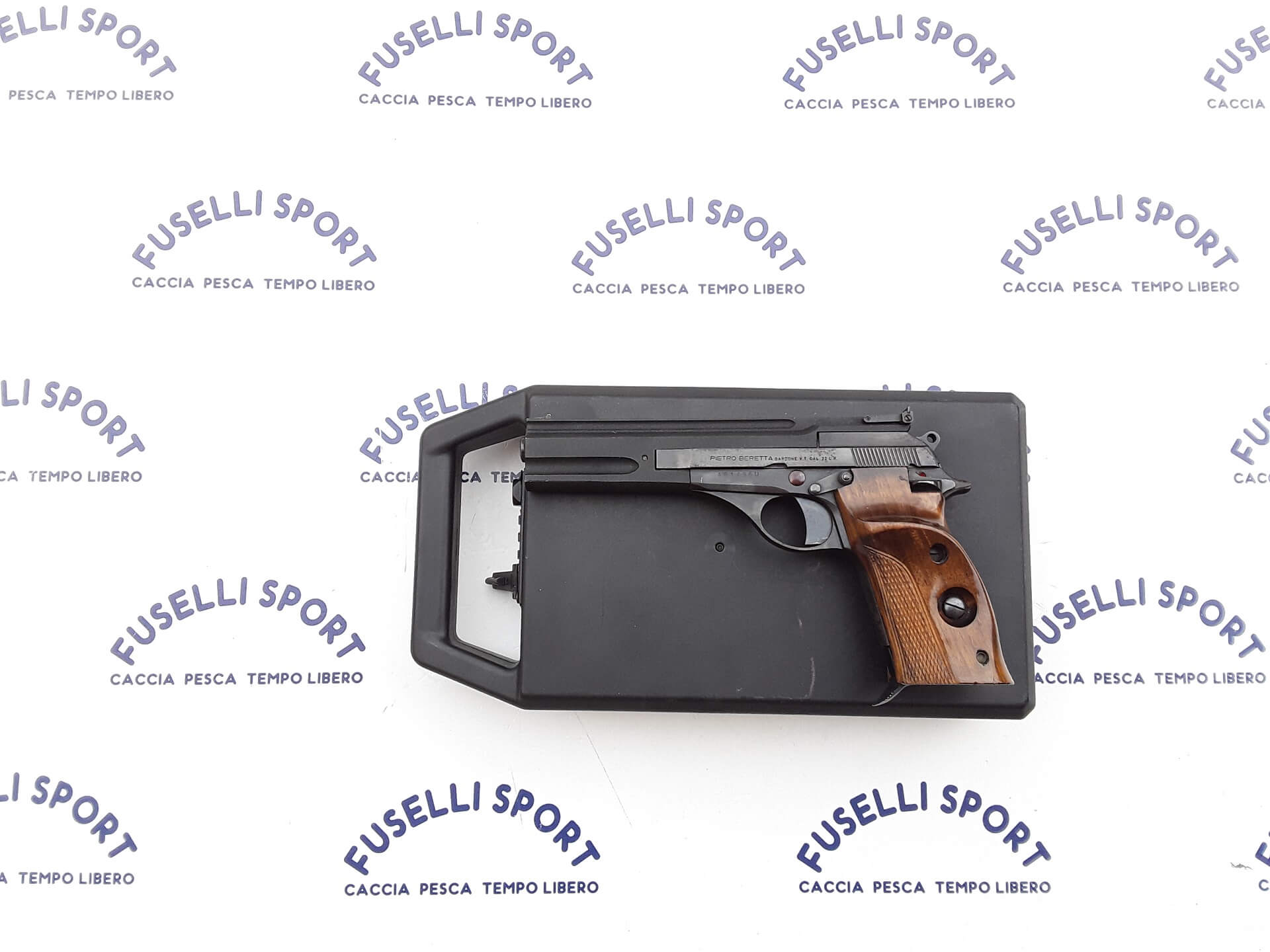 Pistola semiautomatica Beretta Cal 22 LR modello 76 con valigetta €350